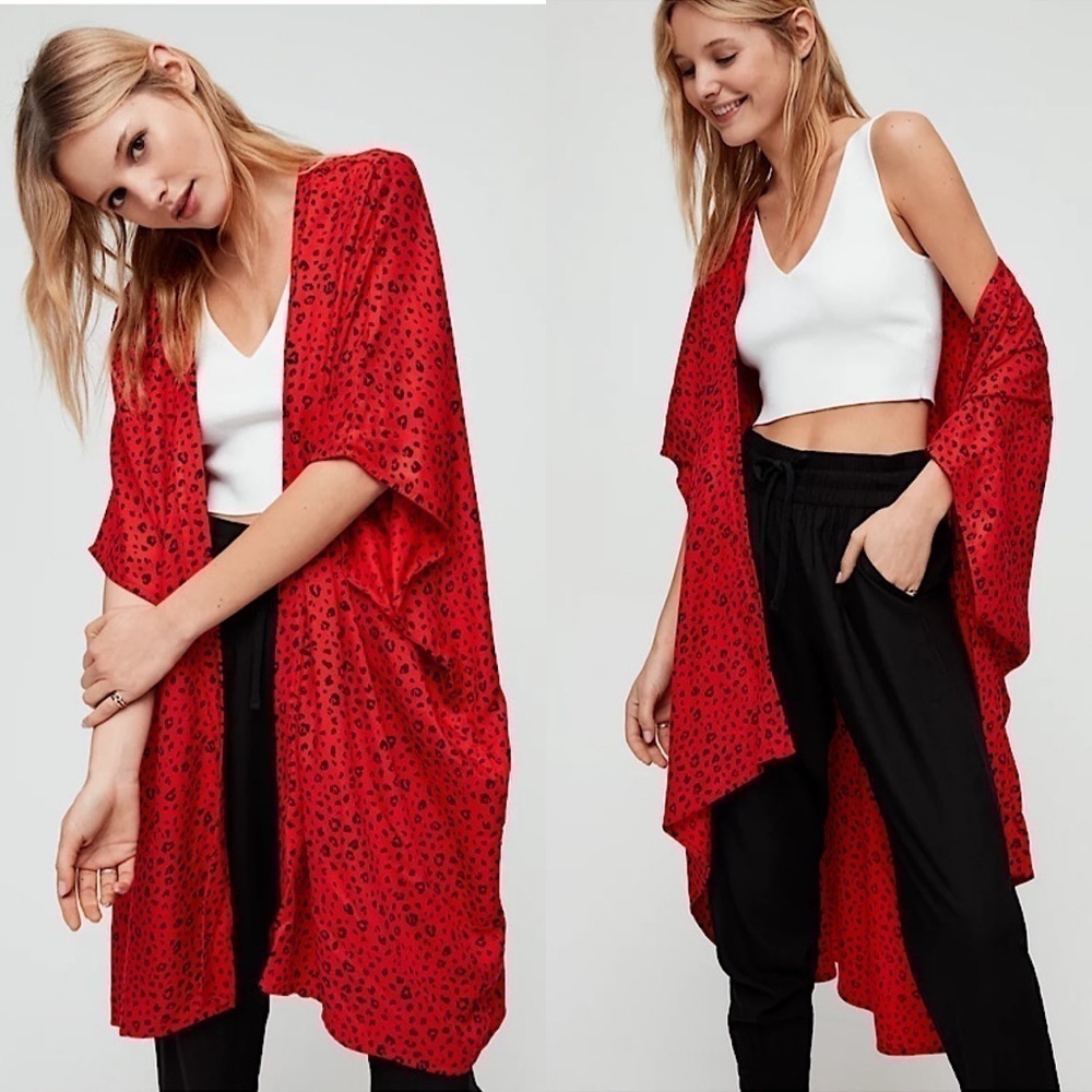 ARITZIA-“SUNDAY Best” Aitken Kimono in High Risk Red/Black (Size:S/M)